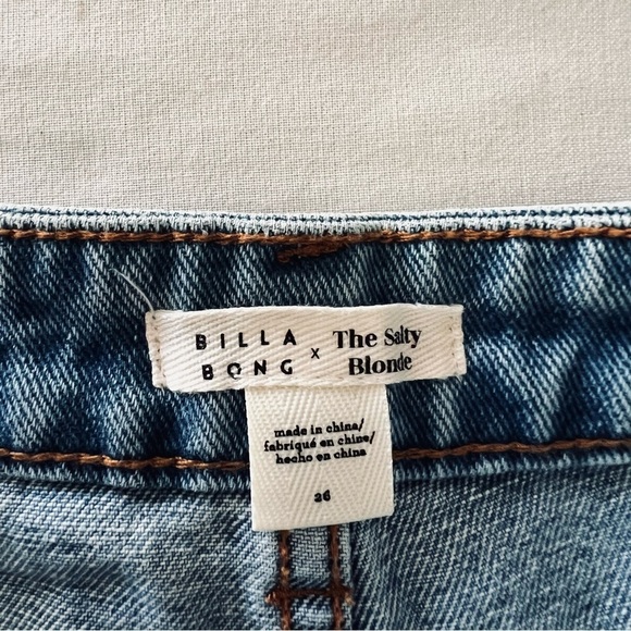 The Salty Blonde x Billabong So Vibey Shorts in Salty Blue - Picture 9 of 16